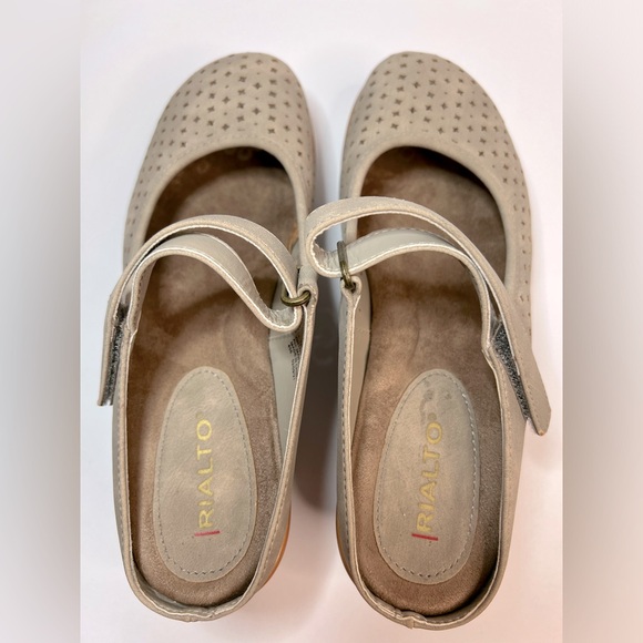 Rialto Vinto Taupe Wedge Clog/Mule Slip On - Picture 2 of 8